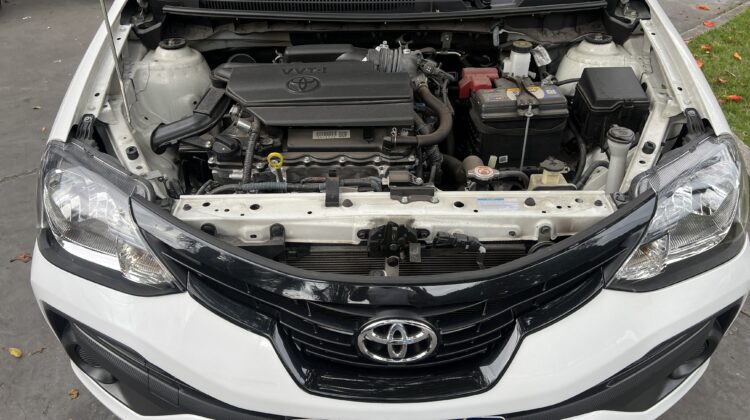 Etios X-Plus 1.5 Automático 2020/2021 Branco Flex Completo