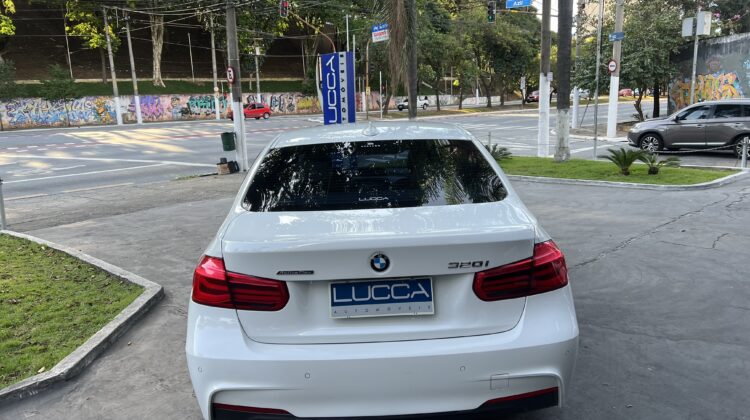 BMW 320i 2.0 Turbo Sport GP Active Flex 2017 Branca com teto solar – Blindada Nível III-A