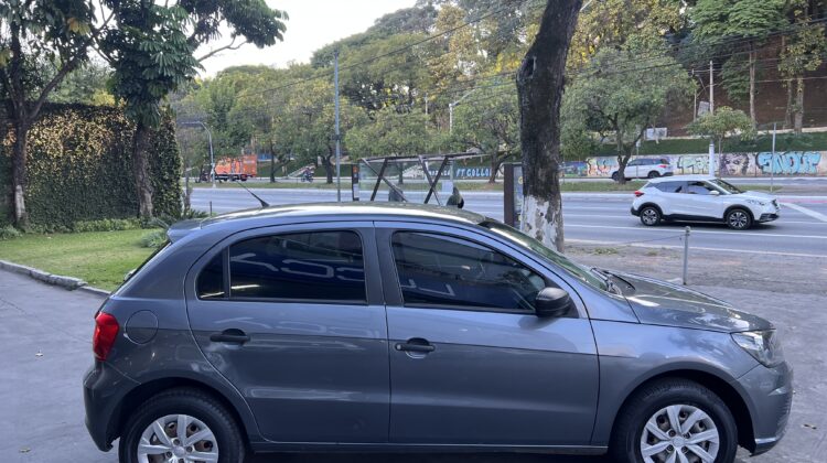 Gol 1.0 2021 Cinza Flex Completo