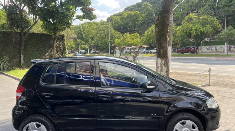 Fox 1.6 Plus 2009 Preto Flex Completo