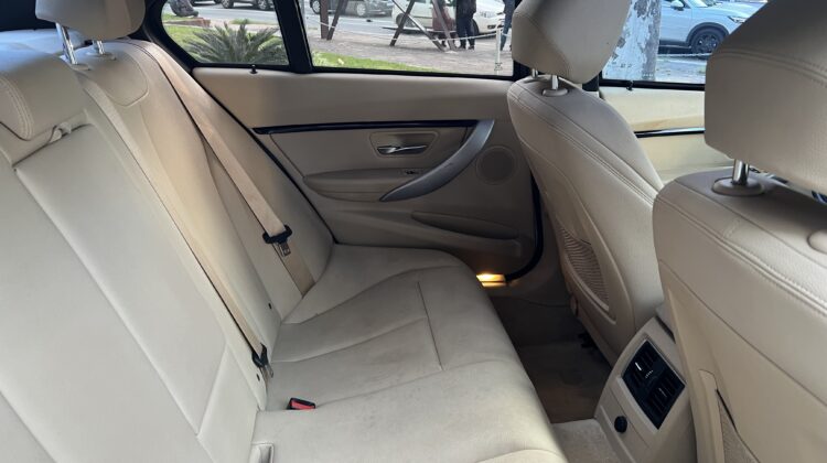 BMW 320i 2.0 Turbo Sport GP Active Flex 2017 Branca com teto solar – Blindada Nível III-A