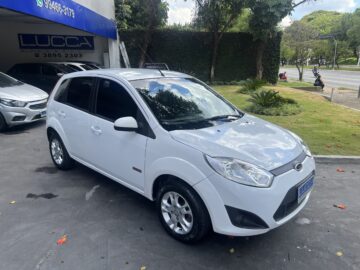 Prisma 1.4 LT 2017 Prata Flex Completo