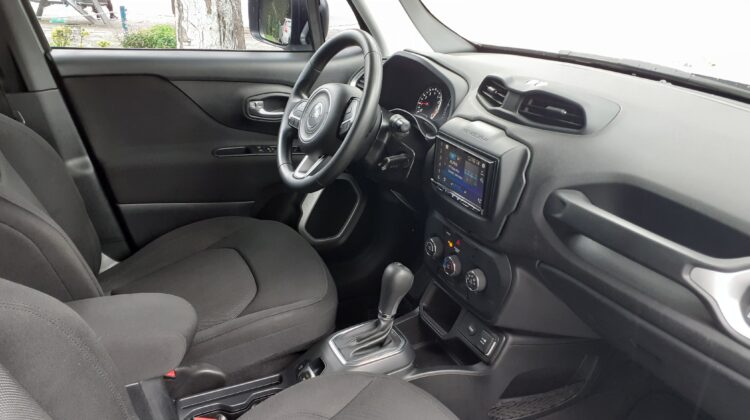 Renegade 1.8 Automática 2019/2020 Prata Flex Completa