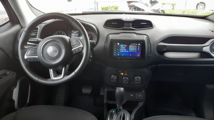 Renegade 1.8 Automática 2019/2020 Prata Flex Completa