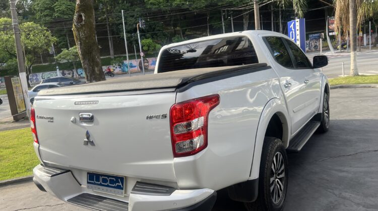 L200 Triton Sport HPE Top 2.4 Turbo Diesel Automática 4×4 2018/2018 Branca Completa