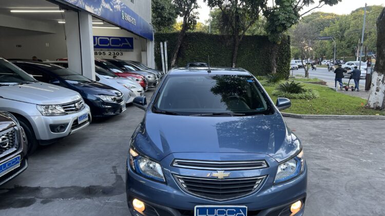 Prisma LTZ 1.4 Automático 2014 Azul Flex Completo