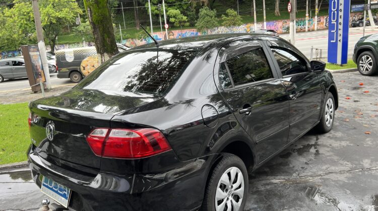 Voyage 1.0 City 2014 Preto Flex