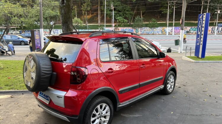 Crossfox 1.6 2014 Vermelho Flex Completo