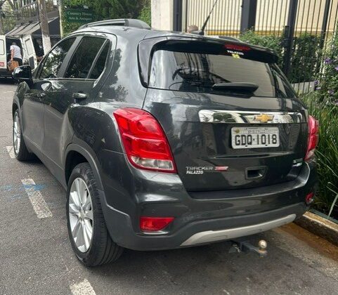 Tracker Premier 1.4 Turbo Automática 2018 Cinza Flex com teto solar – Top de Linha